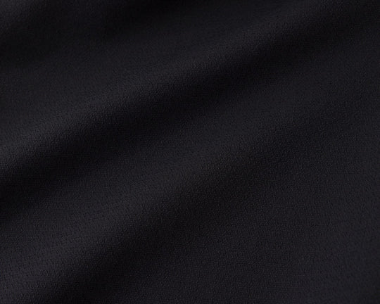 sumi（スミ）／凛とした静けさが佇う布