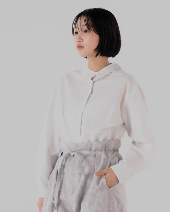 美品 ハツトキ 播州織 ワンピース サイズ0 フリーサイズ 播州織物が奏でる、奥深さ。雨のドビー柄のスカートとダブルフェイス