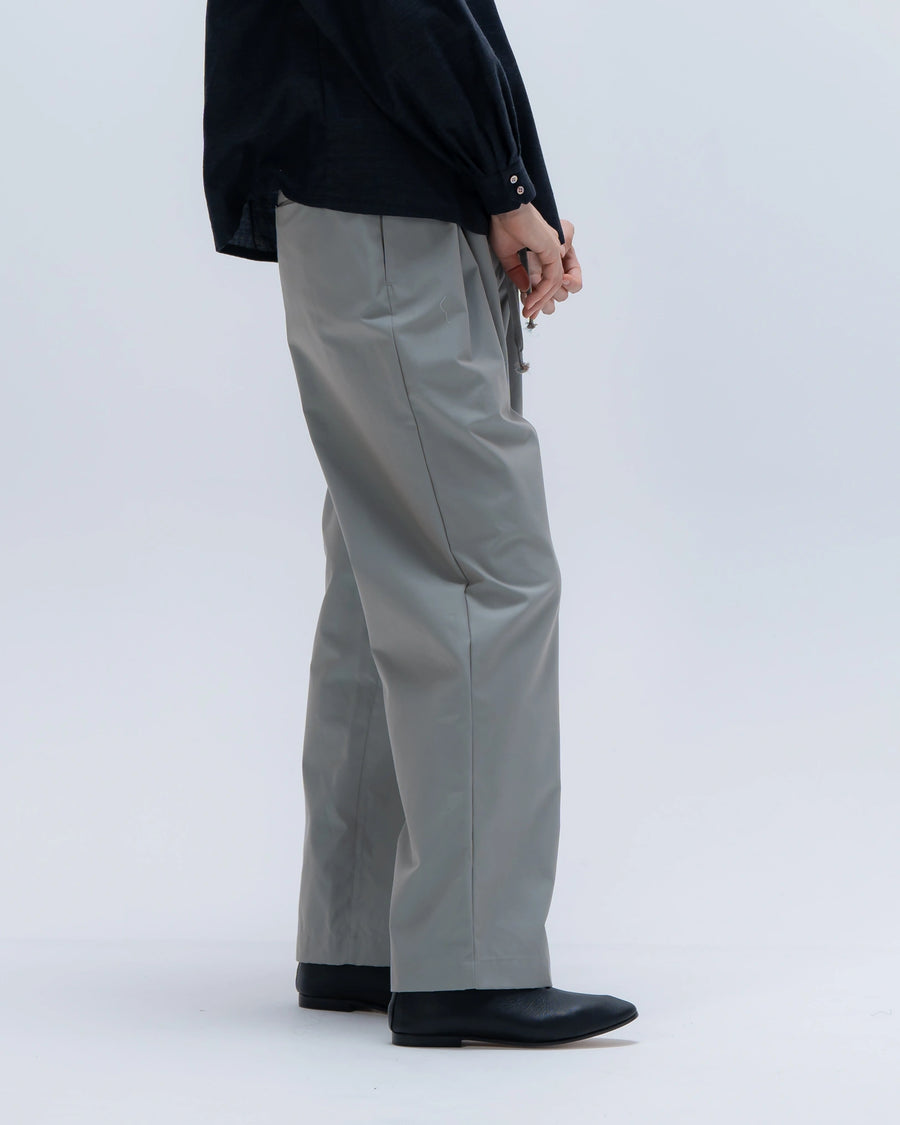 mico gabardineタックパンツ (サックスブルー)