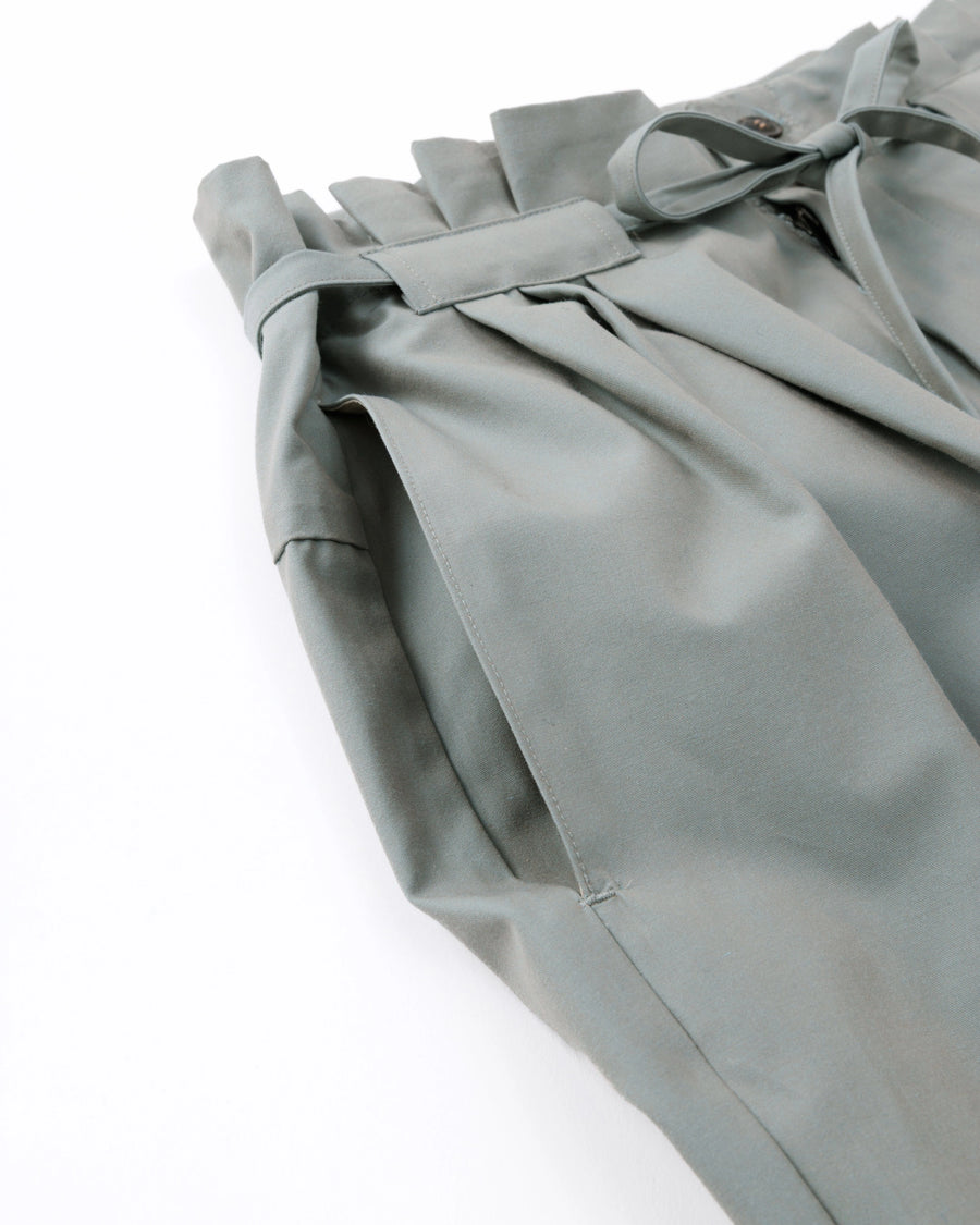 mico gabardineタックパンツ (サックスブルー)